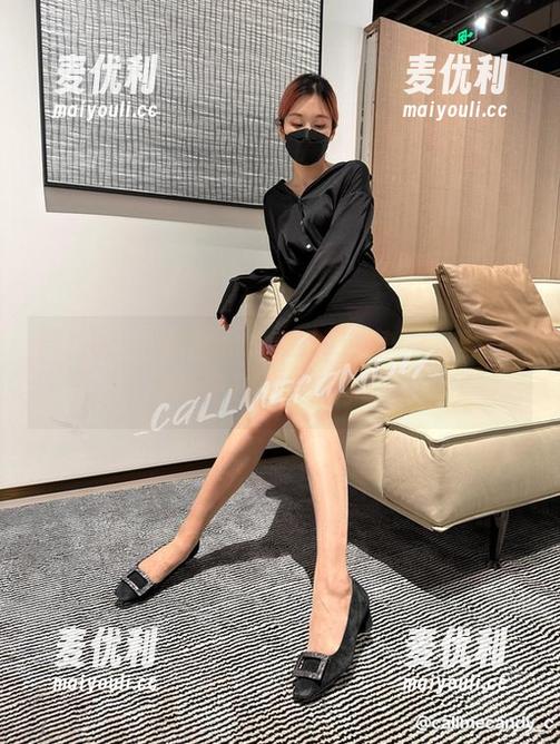 微密圈 - Callmecandy浴室，湿漉漉的写真图册，暗香浮动。-麦优利