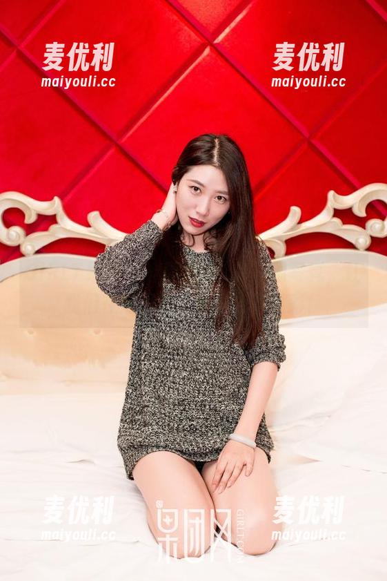 GIRLT果团网 - 精选龚玥菲校园写真，让我们在知识的天地里找到色彩！-麦优利