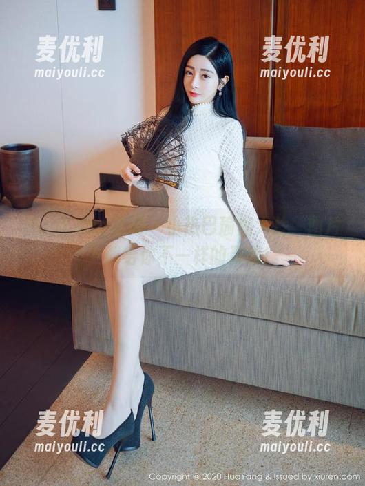 HuaYang花漾 - 小热巴瑜伽大片，图片下载给你不一样的灵感！-麦优利