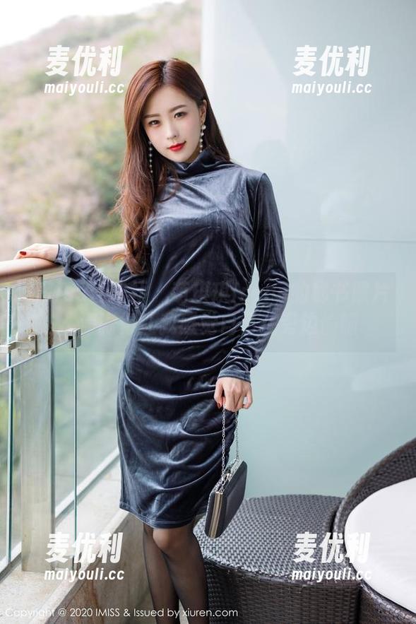 IMiss爱蜜社 - 萌琪琪Irene的秘书照片，清晰得让我感觉自己在旁边偷瞄-麦优利