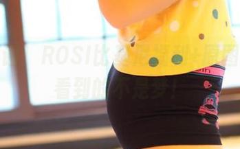 拿走不谢！ROSI比基尼福利+原图，冲浪看到的不是梦！