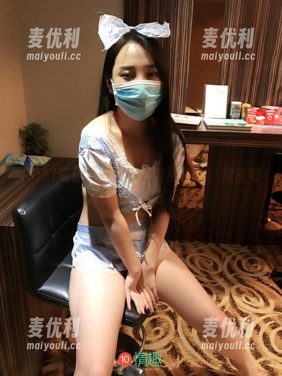 ROSI带你观看嫩学妹制服合集，准备好被萌到飞起了吗！-麦优利