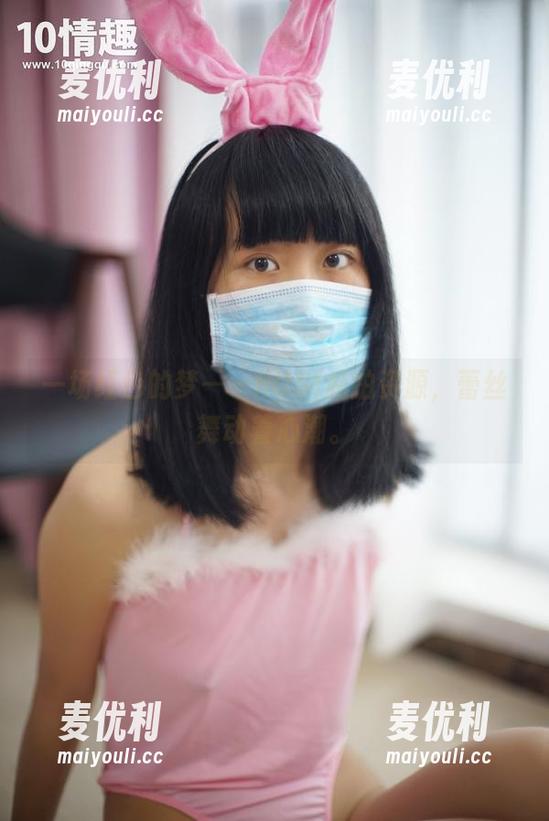 一场红色的梦——ROSI私拍资源，蕾丝舞动着心潮。-麦优利