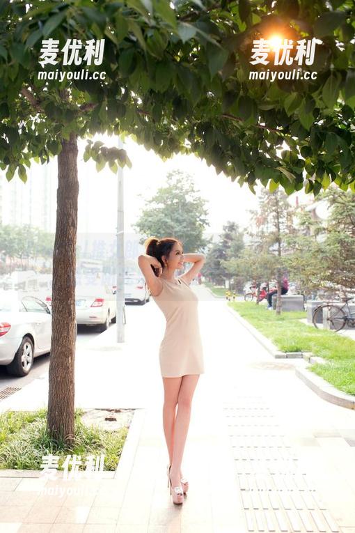 TuiGirl推女郎 - 在王馨瑶的泳衣图集里，感受阳光与自由的良好化学反应-麦优利