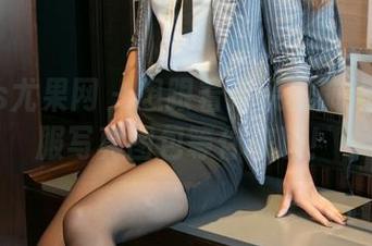 UGirls尤果网 - 想跟着诗朵雅航海？水手服写真图包等你来嗨！