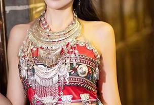 XIAOYU语画界 - 免费分享“小海臀Rena”校服系列，图片里藏着不一样的青春气息。