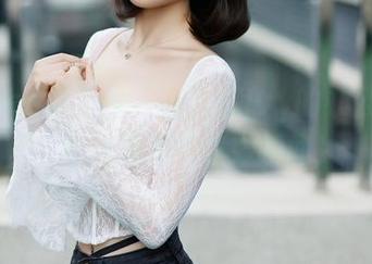 Xiuren秀人网 - 在九尾Ivy的办公室里，在线原图的奇妙瞬间！