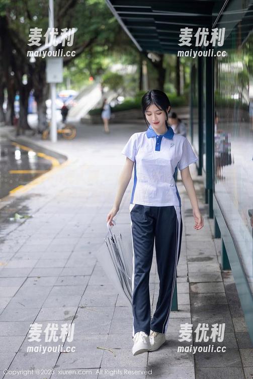 Xiuren秀人网 - 从不一样的角度看小爪几：她的眼镜作品合集，太有趣了！-麦优利