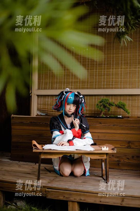 kitaro绮太郎奶牛写真精选：牛奶泡沫中跳跃的光影-麦优利