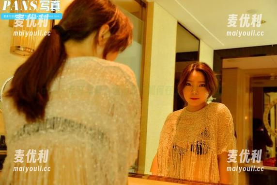 pans - 全套写真，妮妮教你如何在家中变身居家女神-麦优利