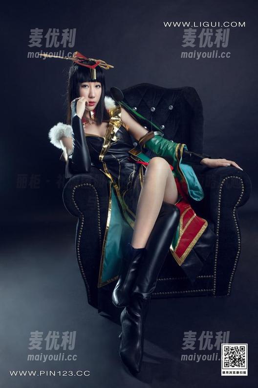 丽柜 - 礼服图册中的慕子，带你领略风趣与美丽的碰撞！-麦优利