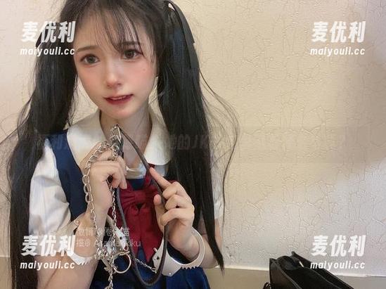 福利满满的倦倦喵：她的JK书包里藏着什么写真？-麦优利
