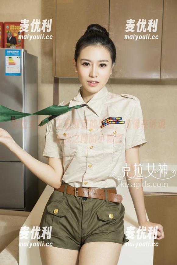 克拉女神 - 王睿教室的原图，仿佛在诉说你我之间的小秘密-麦优利