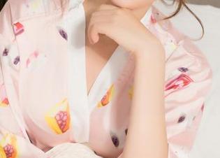 克拉女神 - 下载盈盈女王的写真，胆子大的来，我说的可是实话！