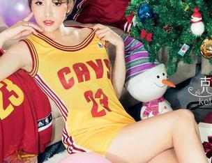 克拉女神 - 薇薇的光影温柔：美图合集，看看她有什么“温暖”的套路