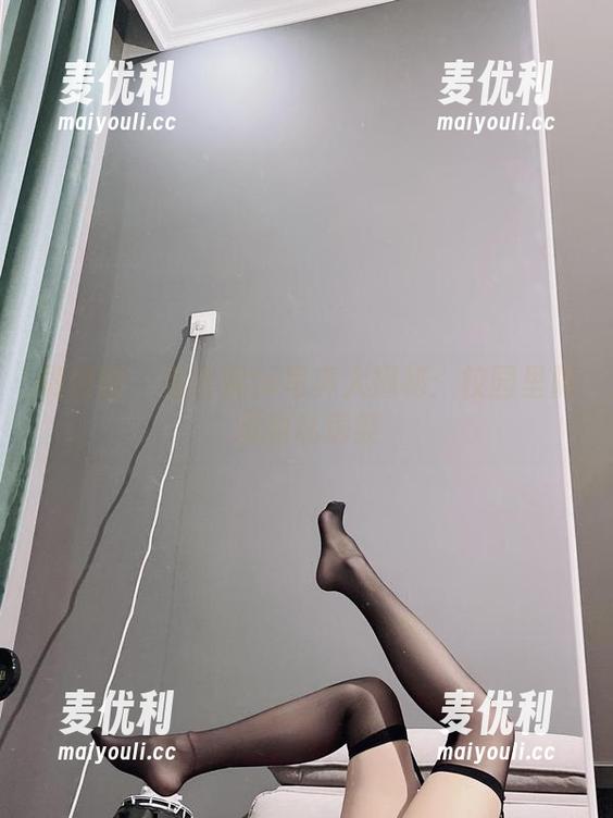 微密圈 - 兔宝妮to写真大揭秘：校园里隐藏的私房菜-麦优利