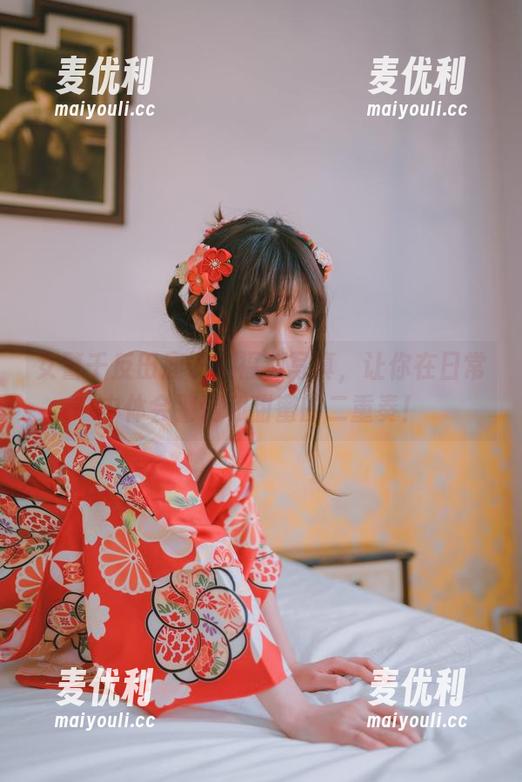 女警千反田鹿子：福利写真，让你在日常中体会警惕和甜蜜的二重奏！-麦优利
