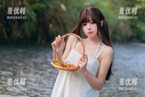 咬人小小兔的酩酊大喷菇合集，高清原图亮相，谁说兔子不疯狂？-麦优利
