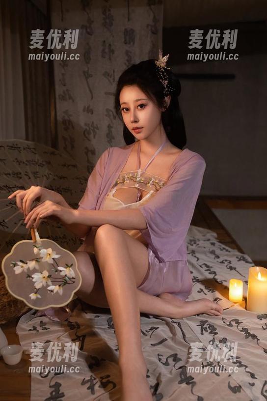 奈汐酱Nice的皮衣全套：打开图集，看她如何变身‘女王’！-麦优利