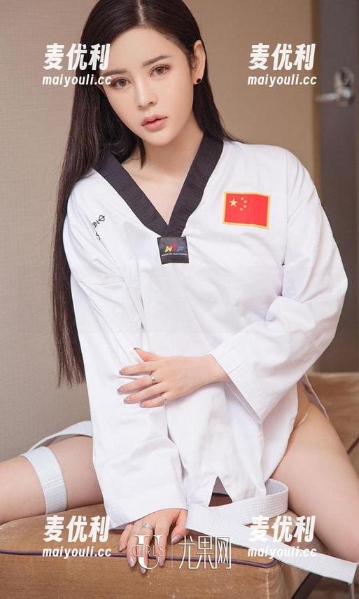 尤果网 - 菲儿带你游办公室：无圣光下的真实撒娇合集！-麦优利