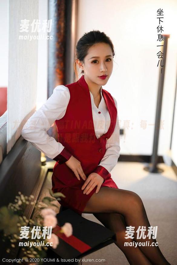 尤蜜荟 - 娜娜TINA的皮衣写真：每一张都像是跟我打个招呼！-麦优利