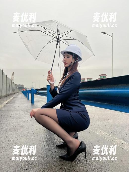 微密圈 - 阳台2里的就是阿朱啊：这是我见过最会照顾阳台的写真博主，没有之一！-麦优利