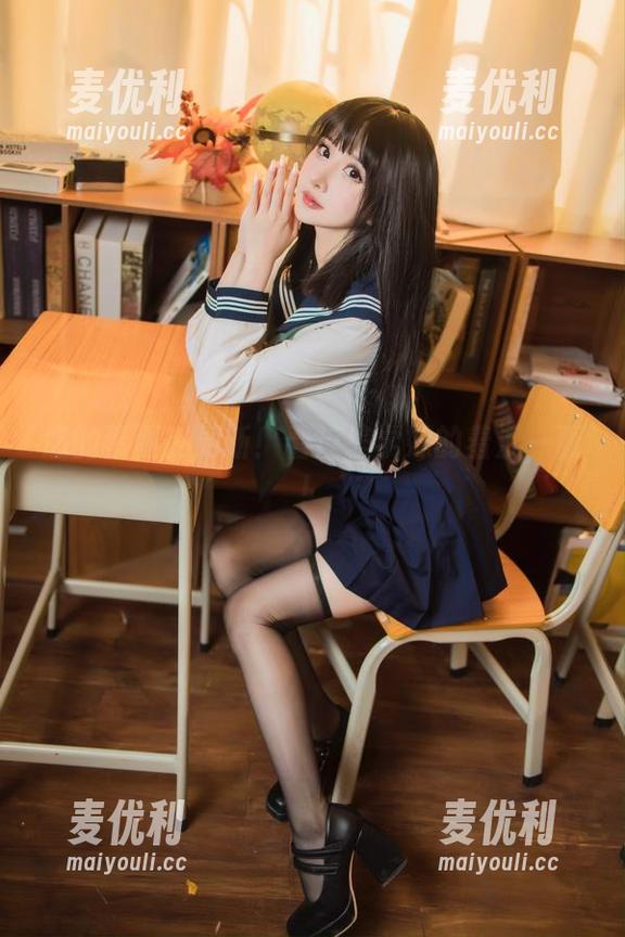 您的蛋蛋在更新！看反差学妹的羞涩一面！-麦优利