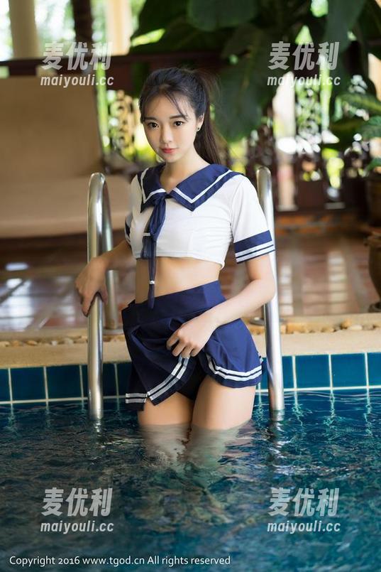 推女神 - 高清作品揭秘：萌琪琪Lrene的泳装，我真是忍不住了！-麦优利