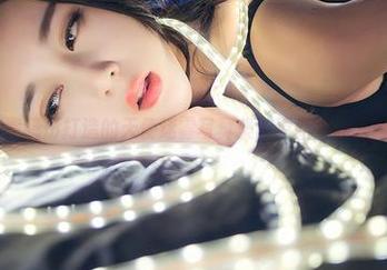 推女神 - 谭晓彤打造的天使迷雾写真集，更新得让人目不转睛！