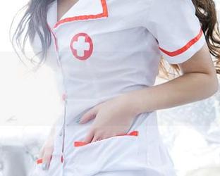 推女郎 - 婚纱与她的调皮：王李丹尼写真中的细节闪耀