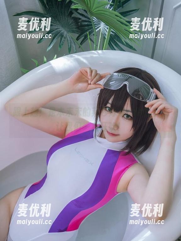 跟上趟!是本末末的莱莎泳装cos分享,让我们一起狂欢!-麦优利 跟上趟!是本末末的莱莎泳装cos分享,让我们一起狂欢!-麦优利