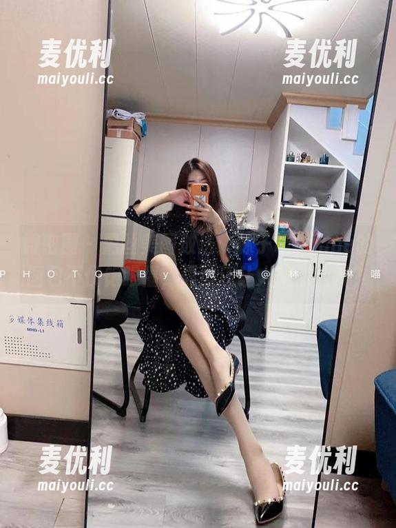 微密圈 - 黑丝美图放送：林子喵Lynne的图包不仅饱眼福，居然还让人脑洞大开？-麦优利