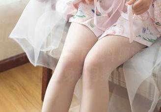 森萝财团 - 请问战斗和泳装可以并存吗？来看看卉子的《绫波丽战斗服泳装》30D肉丝免费图集！