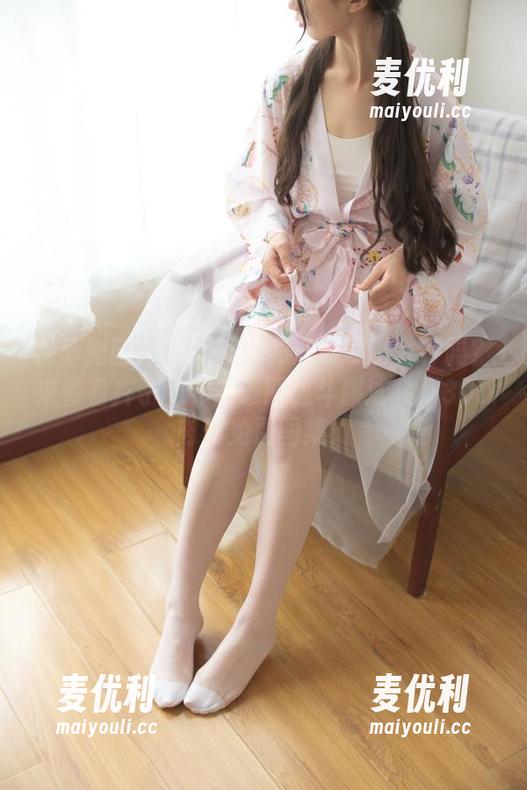 森萝财团 - 请问战斗和泳装可以并存吗？来看看卉子的《绫波丽战斗服泳装》30D肉丝免费图集！-麦优利