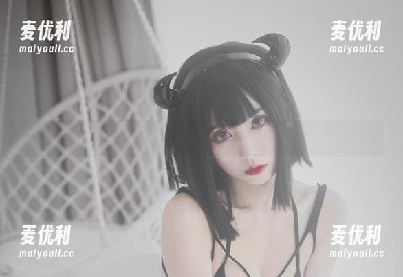 流行的反转：清颜颜子的黑暗护士美图大公开！-麦优利
