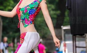 爱丝 - 私房定制大揭秘：索菲的原图，真相与诱惑