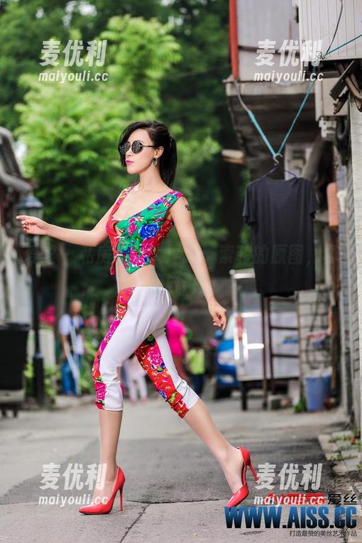 爱丝 - 私房定制大揭秘：索菲的原图，真相与诱惑-麦优利