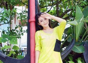 爱蜜社 - 黄歆苑的旗袍图包，绝对让你想要立刻从沙发上跃起，快下载！