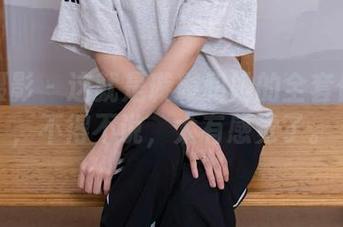 甜予摄影 - 这就是璇璇和她的全套修女服，不得不说，太有感觉了。