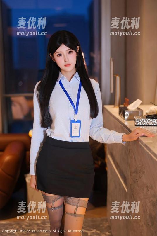 秀人网 - 沉醉在laura阿姣的白色美图中，免费享用，心情瞬间变好-麦优利