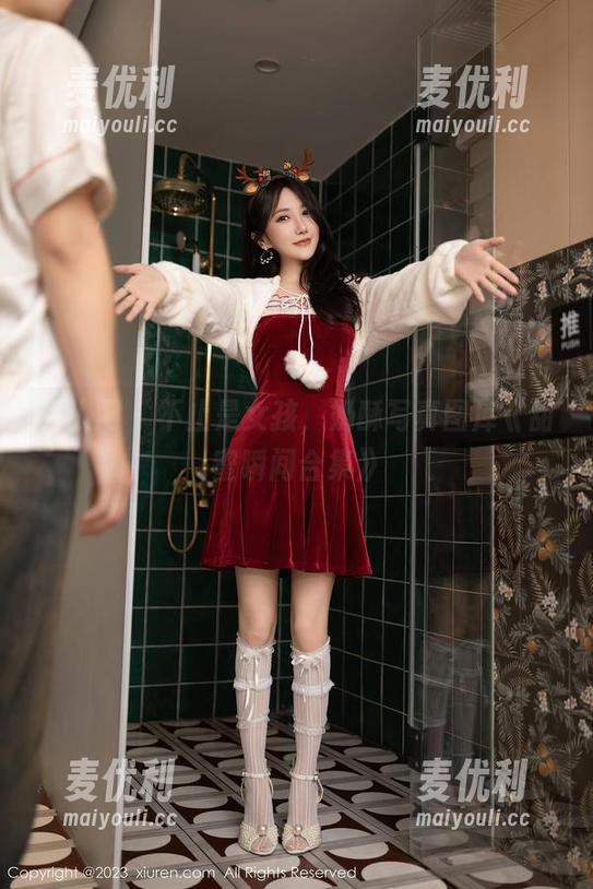 秀人网 - 不止是女孩，奶酥写真图库《甜蜜瞬间合集》-麦优利
