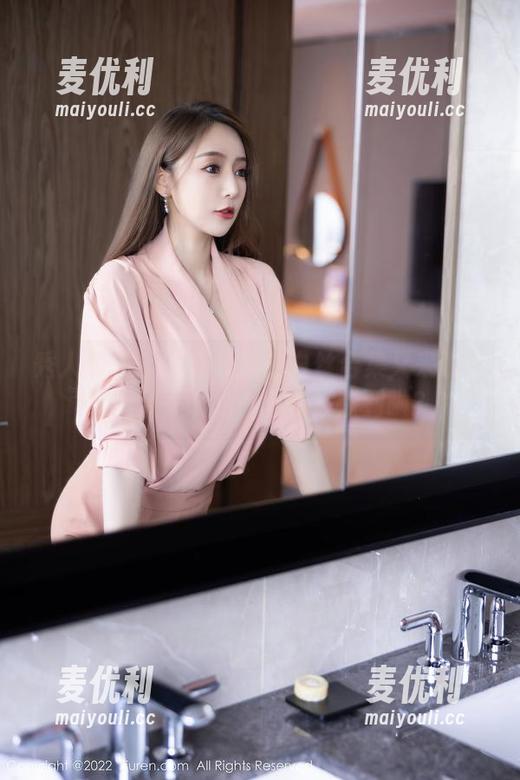 秀人网 - 宝宝甜带来的白丝合集又来啦！新更新，谁的小心脏被撩到啦？-麦优利
