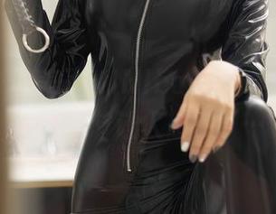 秀人网 - 糯美子MINIbabe万圣节写真，高清细节让人想多了…