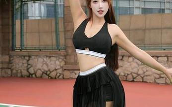 秀人网 - 艳丽和服+三亚阳光=糯美子mini的美丽公式，别忘下载图片哦！