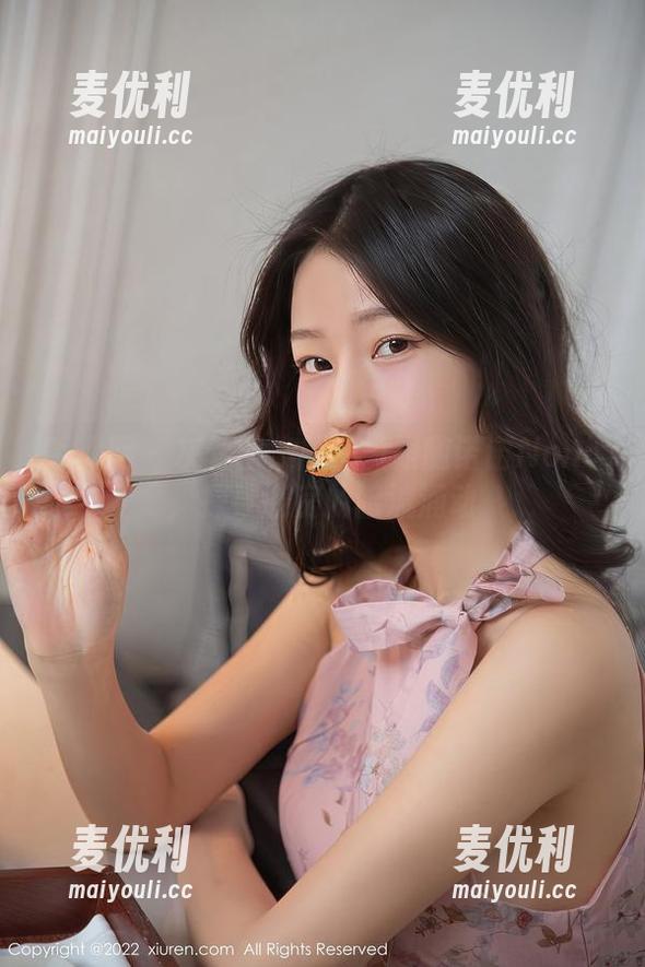 秀人网 - 灰丝图集解密：跟随诺诺Nono，探寻私房的暗流涌动-麦优利