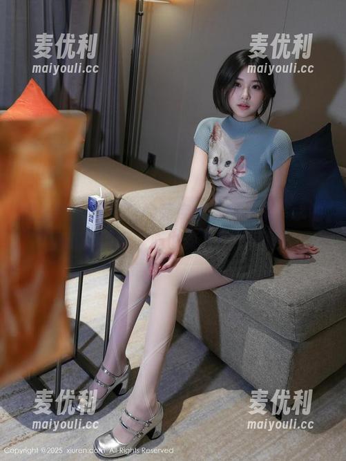 秀人网 - 软软酱的死库水美图合集，水的温度刚刚好，心也随之豁然开朗！-麦优利