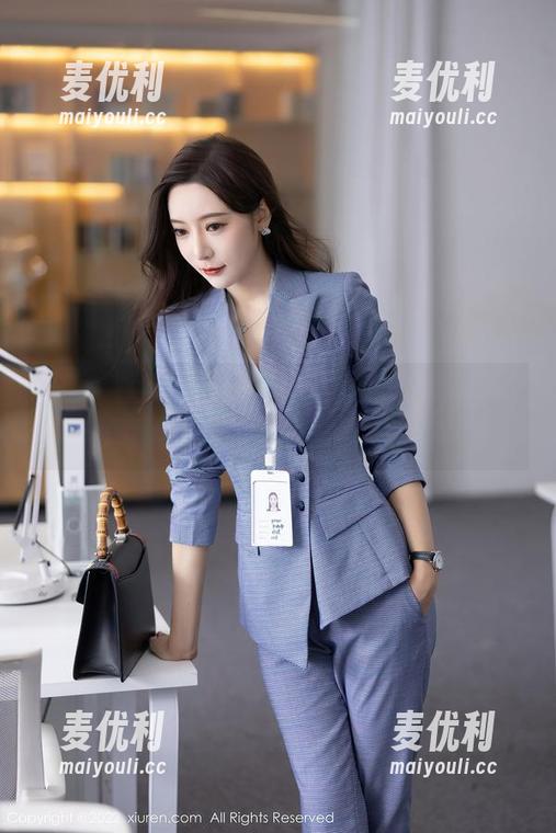 秀人网 - 小清新的思绪：静颜宁的棉袜写真原图，简直令人放松！-麦优利