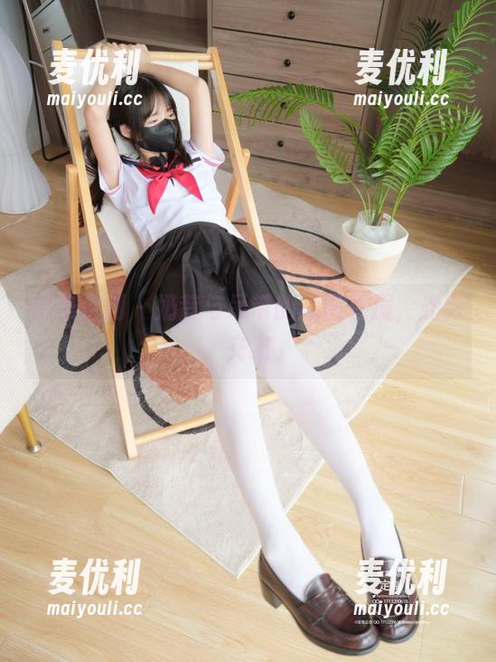 紧急企划 - 奶昔与吊带的原图碰撞，光影交织-麦优利