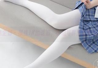 紧急企划 - 黑丝JK的诱惑，小恩写真里的微妙瞬间