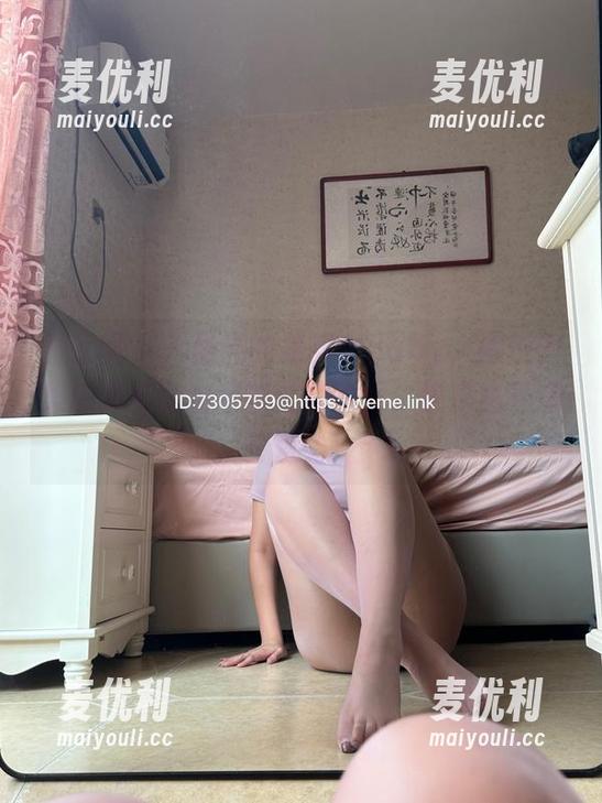 微密圈 - 无圣光的美邵女Baby，旅拍合集中总有些出奇制胜的瞬间，快来感受这份魅力！-麦优利